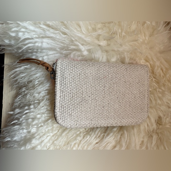 New Overnight Bag with Matching Wallet and Card Sleeve. - Picture 8 of 8